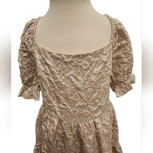 EUC NWOT | Girl's Knee-Length Creme & White Dress | Size: 10-11 - Picture 3 of 9